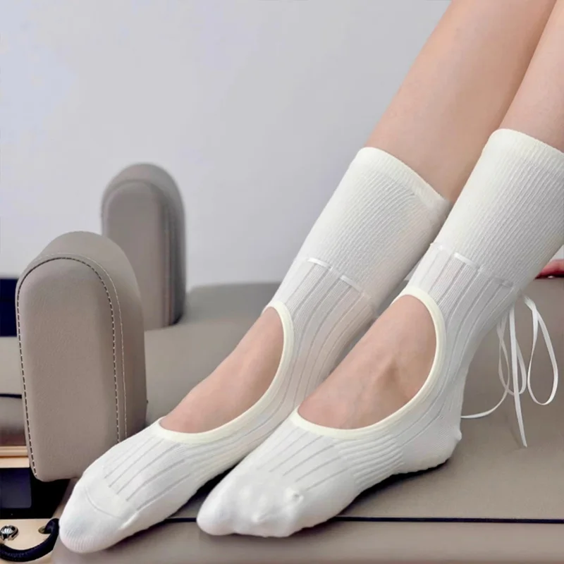 Fashion Women Yoga Socks Ribbo - огляд і ціна Youtube Yoga Pilates